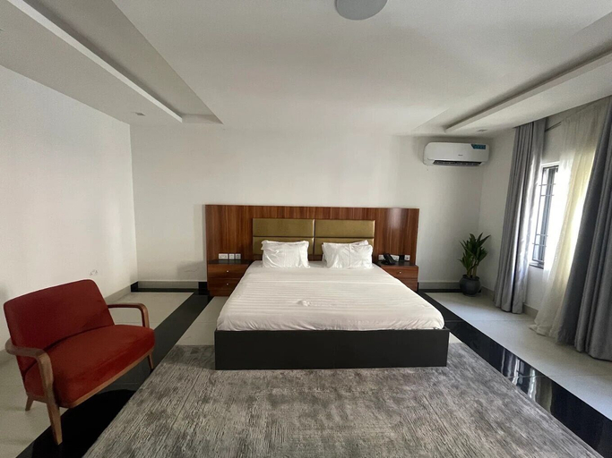 Others 4, D'CROWN PLACE, AbujaMun