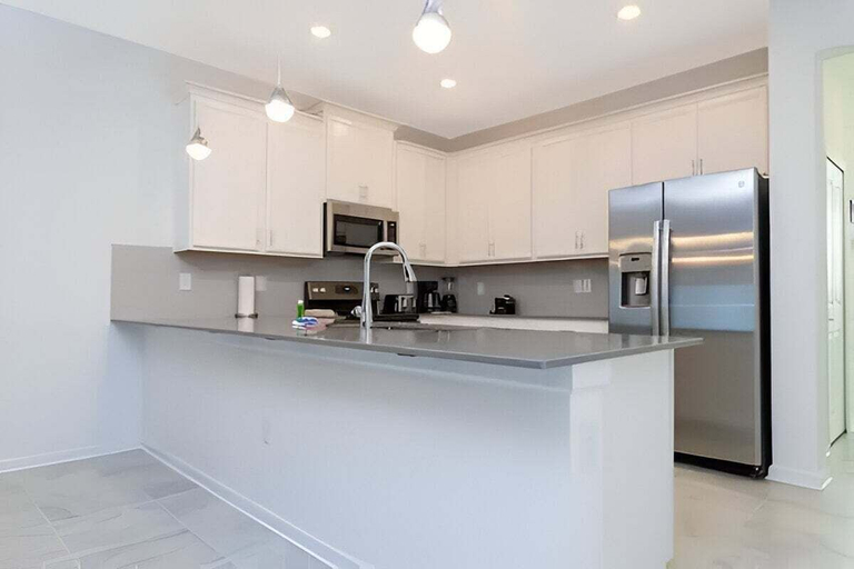 Others 4, Modern Stay w Full Resort-access Near Disney, Osceola