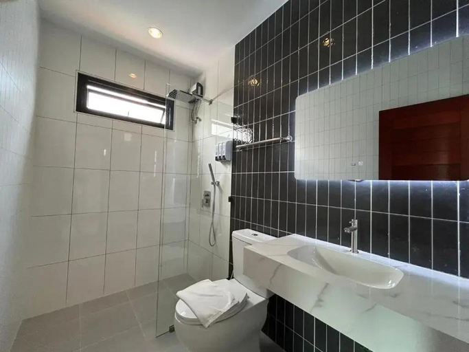 Bathroom 3, Beloft Hotel, Muang Nakhon Si Thammarat