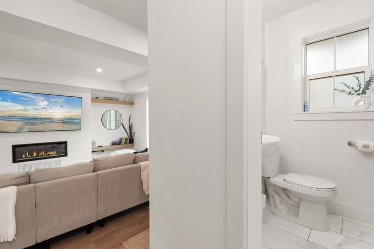 Others 3, Foxfern Rowhome 4 Bed 3 Bath, Fraser Valley