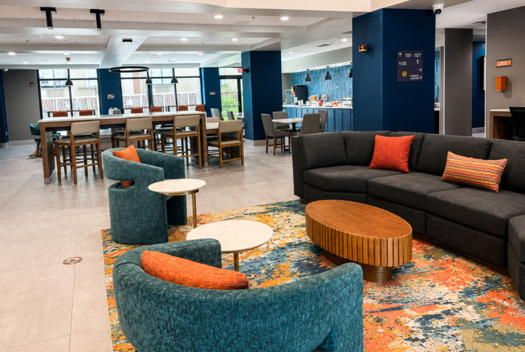 Public Area 2, La Quinta Inn & Suites by Wyndham Duluth/Atlanta, Gwinnett