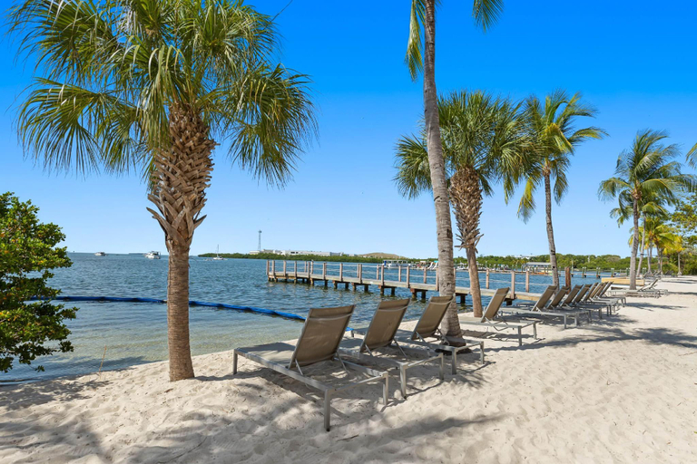 Others 4, Two Bedroom Residence With Balcony, Monroe