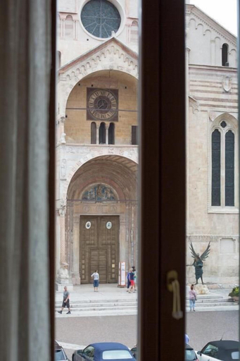 Exterior & Views 2, Residenza Duomo3 Apartments, Verona