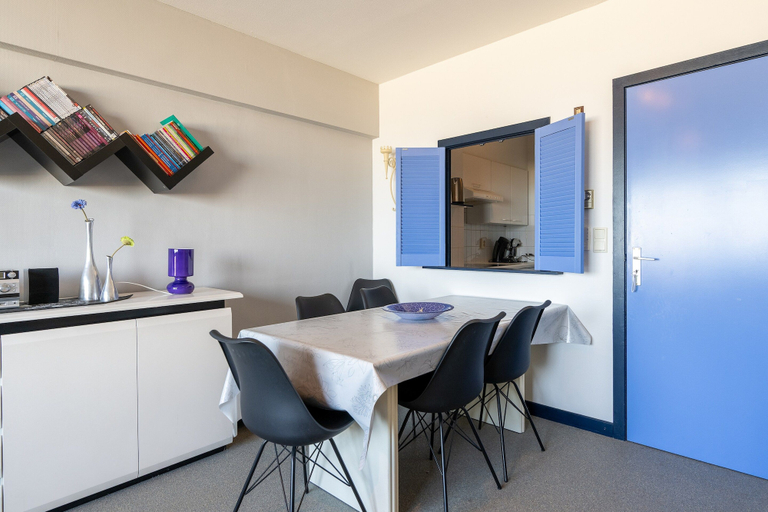 Others 3, Apartment in Blankenberge Near Belgium Pier, West-Vlaanderen