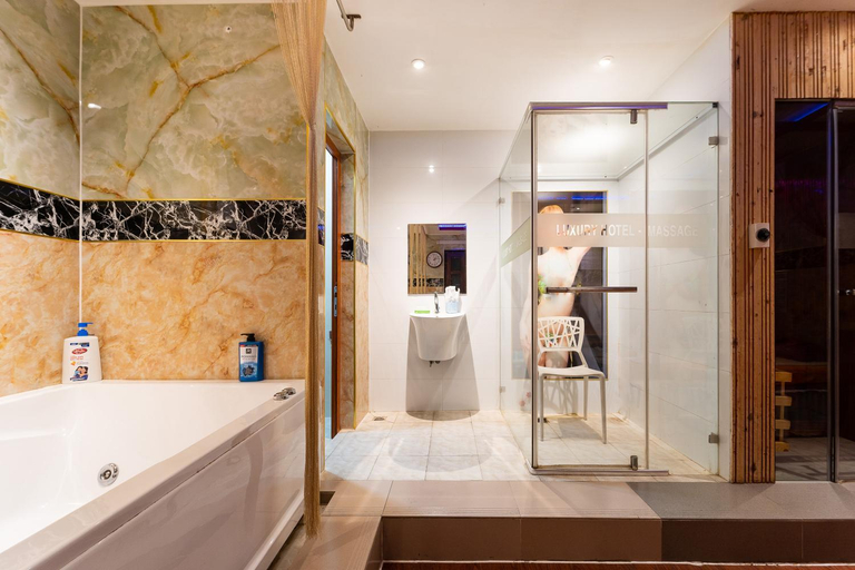 Bathroom 5, LUXURY HOTEL HAU GIANG, Ho Chi Minh City