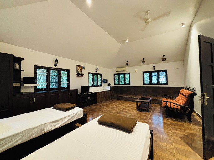 Others 2, Vincents' Fort Grande, Ernakulam