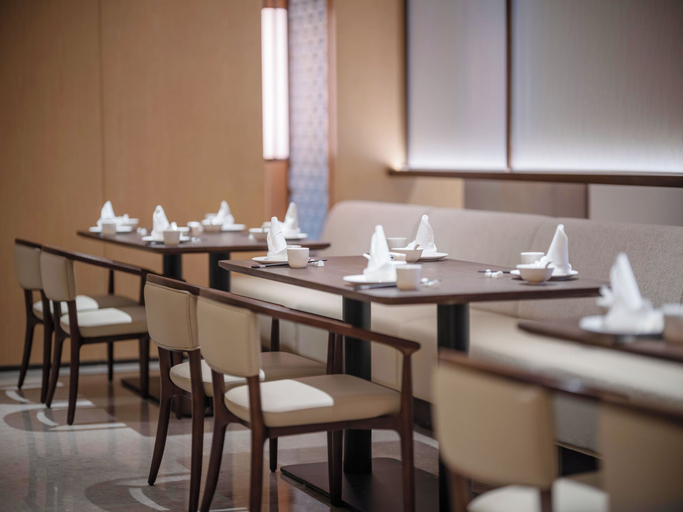 Others 2, baodingaiqingchengjiudian, Baoding