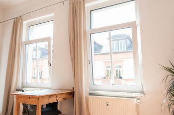 Others, Peters Wohnung, Weimar