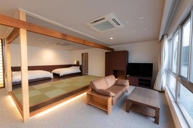 Bedroom 4, Abuto Honkan, Fukuyama