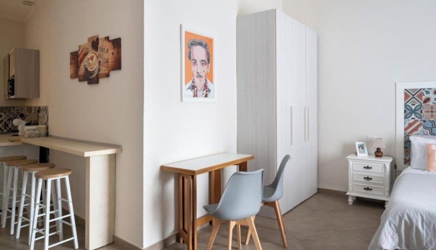 Others 4, Tinellari Rooms, Napoli
