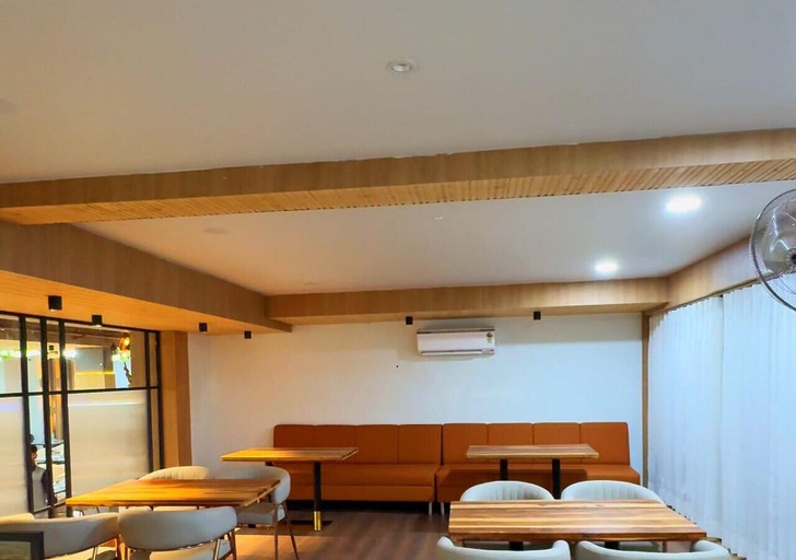 Others 5, Hotel Arena, Ajmer