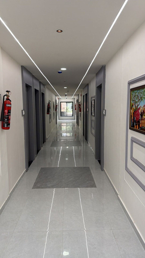 Others 2, Hotel Runway, Vadodara