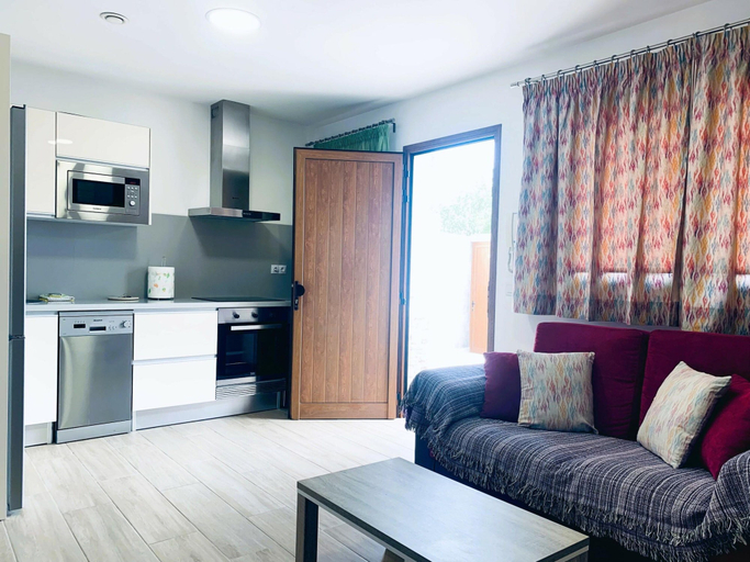 Others 3, Cave House With Pool for 4 Guests, Las Palmas
