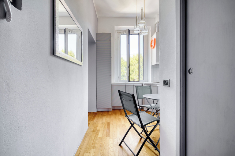 Others 3, Bright Apt 1BR in the Heart of Isola, Milano