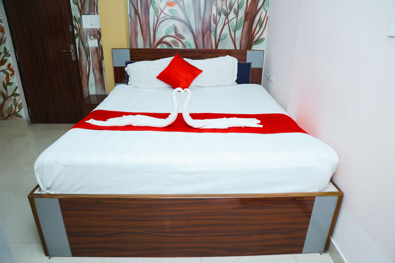 Others 3, Hotel California International, North 24 Parganas