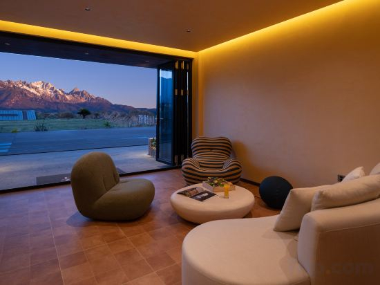 Others 5, XiangYe.Yunqi Place, Sunlight on Snow Mountain Private Hot Spring Viewing Area, Lijiang