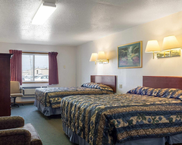 Bedroom 3, Rodeway Inn West Fargo Main Ave., Cass