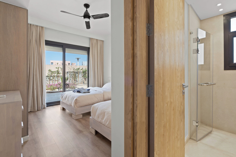 Others 3, Designer Golf Villa -Pool & Serene Views, Al-Ghurdaqah 2