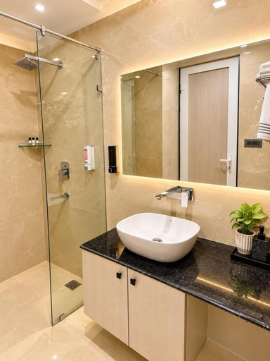 Bathroom 5, Hotel Glorious Grand, Varanasi