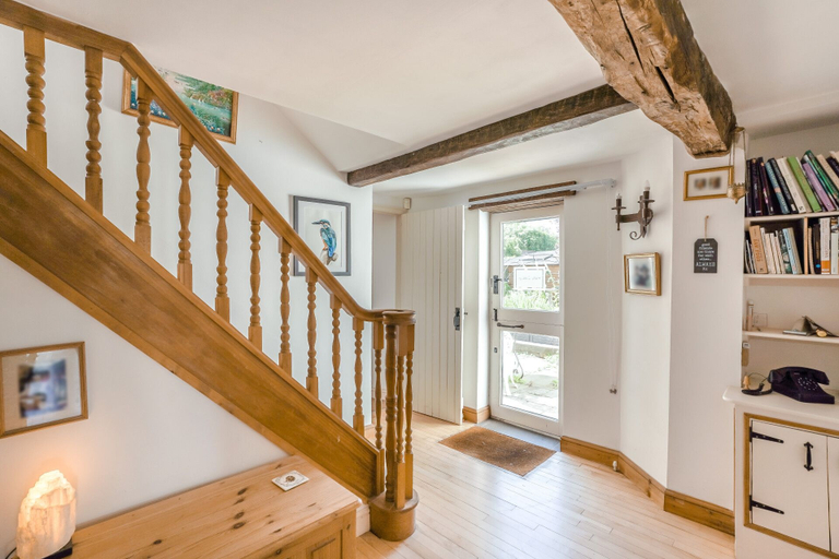 Others 4, Holly Cottage, North Somerset