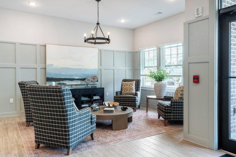 Others 2, Landing Stylish 1bd, Gym, Beaufort