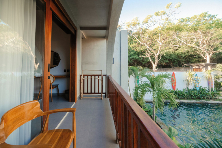 Others 3, Casa Nova, Badung