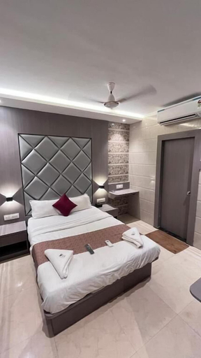 Others 1, Hotel Abrol Suites, Mumbai Suburban