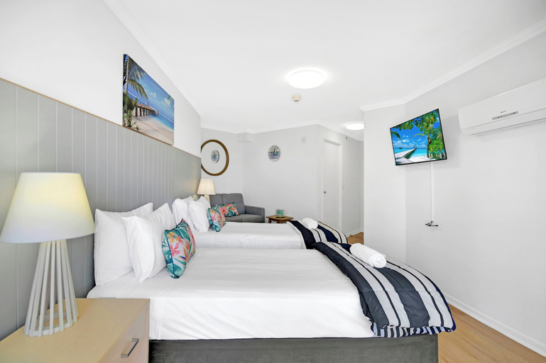 Others 3, Deluxe Views At Sovereign, Gold Coast