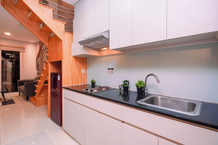 Others 2, Restful And Roomy Loft 2Br At Apartment Maqna Residence, West Jakarta