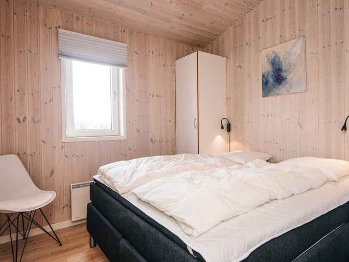 Bedroom 2, 5 Star Holiday Home in Lokken, Hjørring