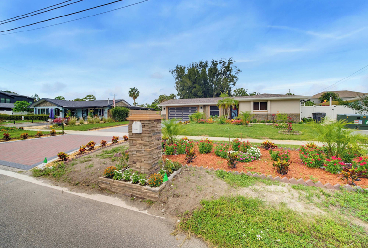 Others 2, Oldsmar Luxury Home & Private Sauna, Pinellas