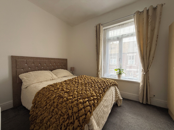 Others 3, Modern 3 Bed Home near city centre, Sheffield