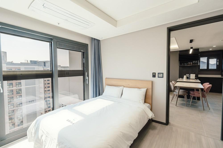 Bedroom 2, Osila, Gijang