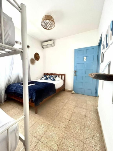 Others 2, CASA GRECA, Antón
