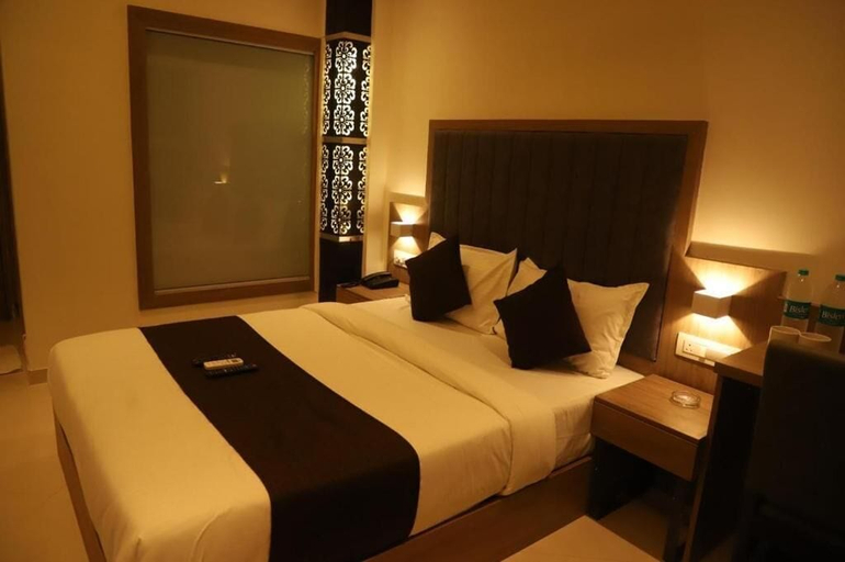 Others 4, Hotel Abrol Suites, Mumbai Suburban