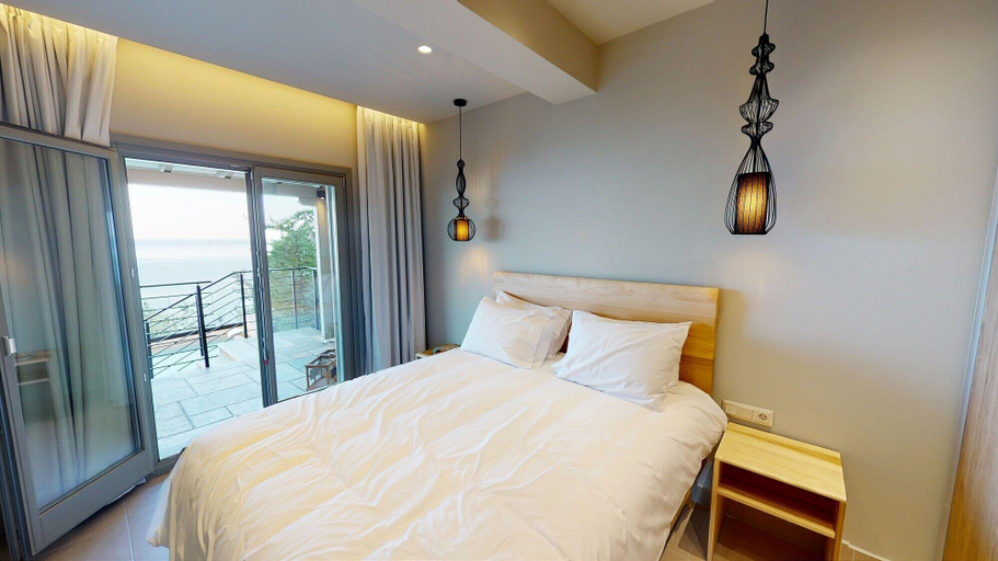 Bedroom 3, Kallia Suites, Thessaly