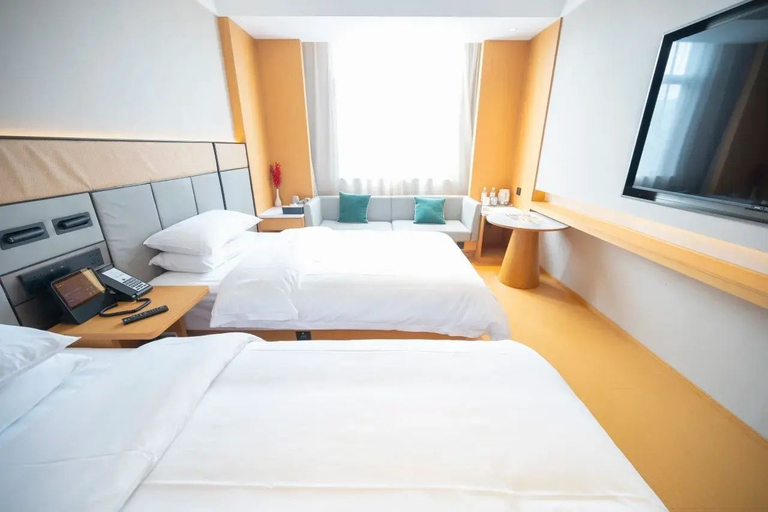 Others 4, Hongguo Hotel, Xiangfan