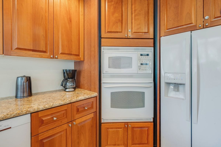 Others 5, Remodeled Spacious Wailea 2BD w AC Pool Ocean View - Palms of Wailea 1306, Maui