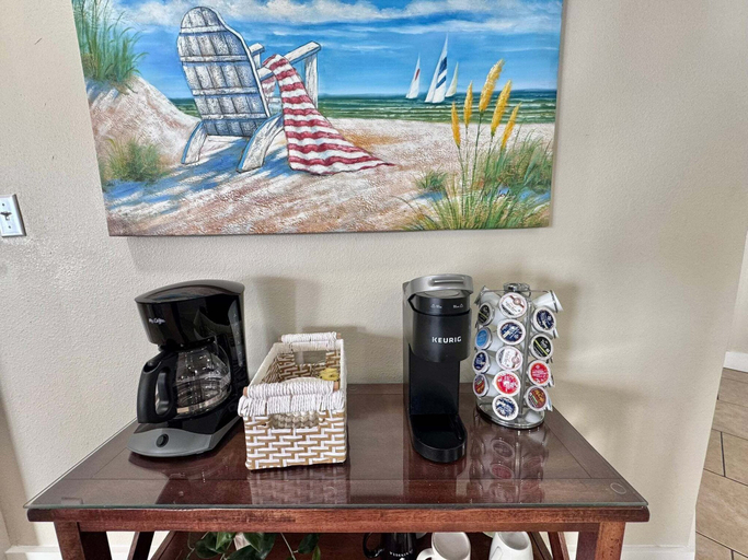 Others 2, Gulf Front Corner Unit 3BR / 2BA Stunning Views + Updated Interior, Baldwin