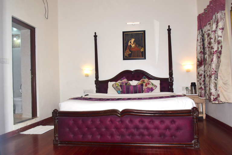Others 5, LAKE INN, Sirohi