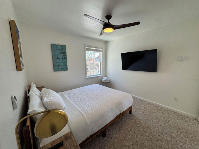 Bedroom 2, Central Lake Placid Mountain Views, Essex