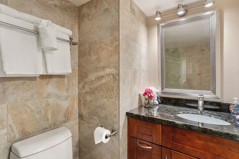 Others 5, Luxury Oceanfront Studio Pool AC Stunning Views - Mahana 713, Maui