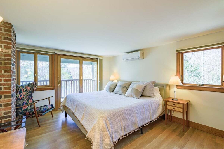 Others 4, Riverside on Hopkins, Waterfront With Dock, 4 Bed,, Knox