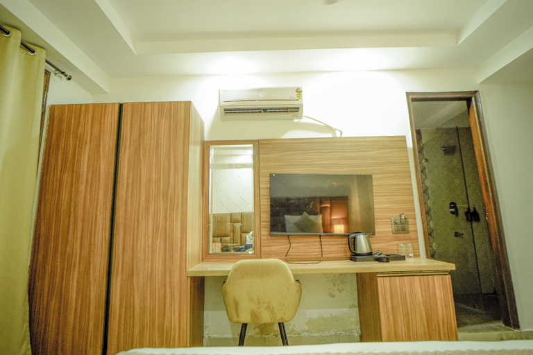 Others 2, Hotel Trisha, Gurgaon
