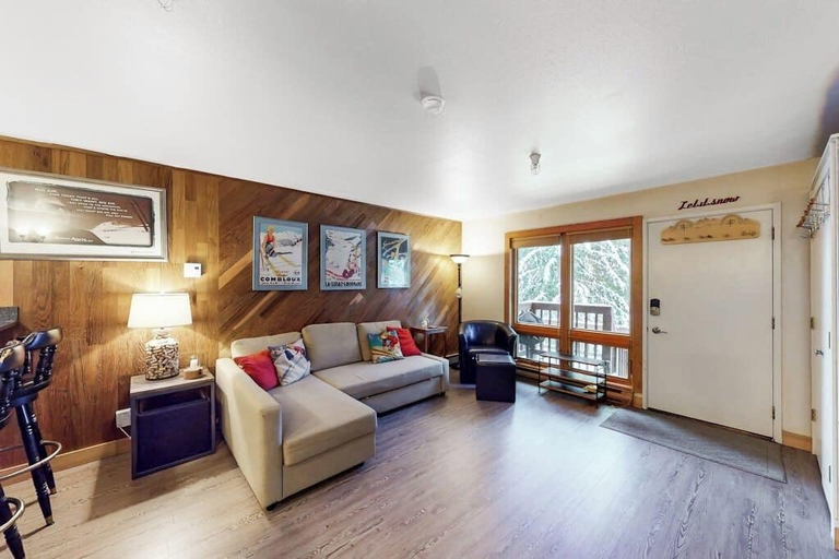 Others 3, Dog-friendly Ski-in/out Condo at Mt. Alyeska Base, Anchorage