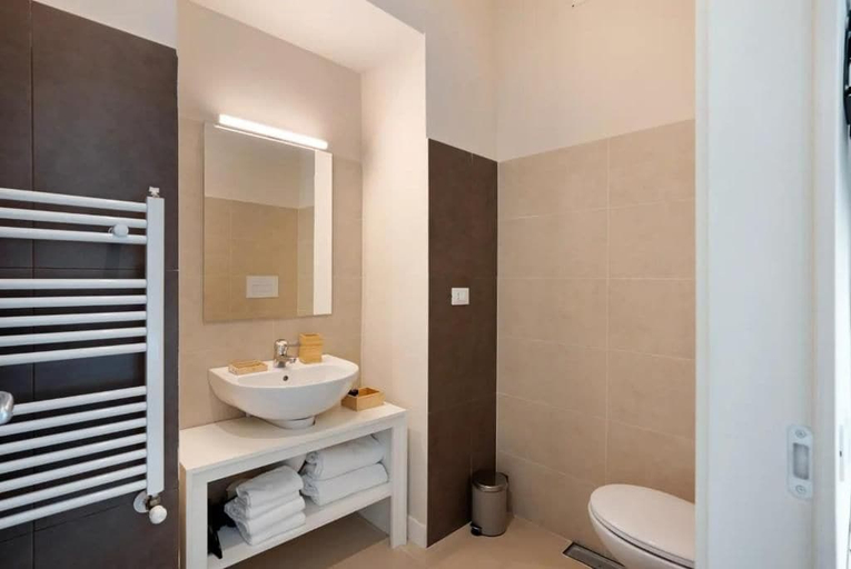 Others 4, Residenza Sansevero, Napoli