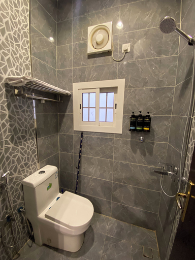 Others 5, Avenor Apartment J7 – Spacious 1-Bedroom Apartment with Private Bathroom | Al Hamdaniyah, Jeddah