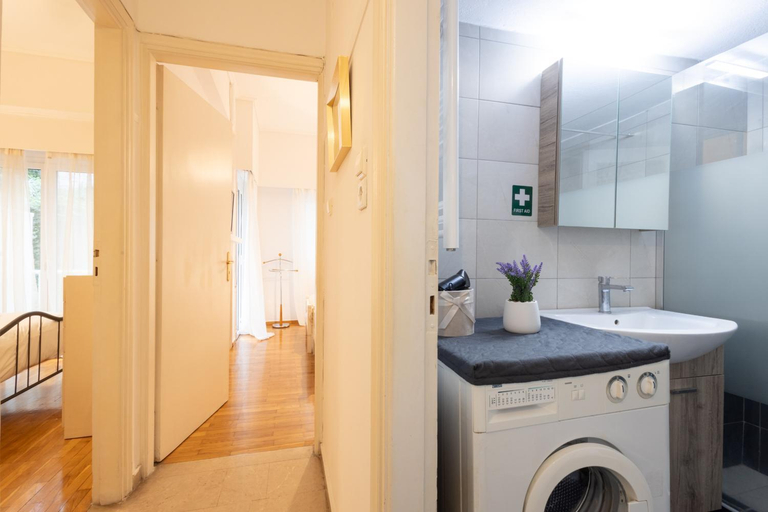 Bathroom 4, Comfort Apartment With 2 Bedrooms, Attica