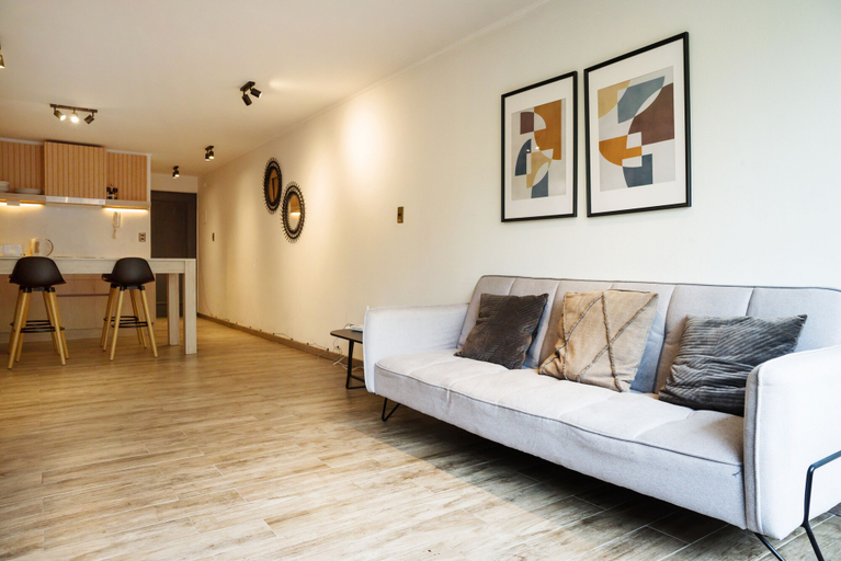 Others 2, Upscale 2BR El Golf Heart and Amenities, Santiago