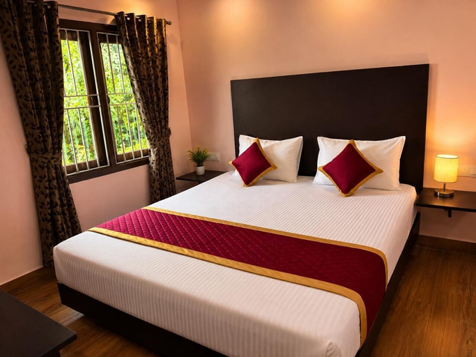 Others 5, Kodai Sims Grand, Dindigul